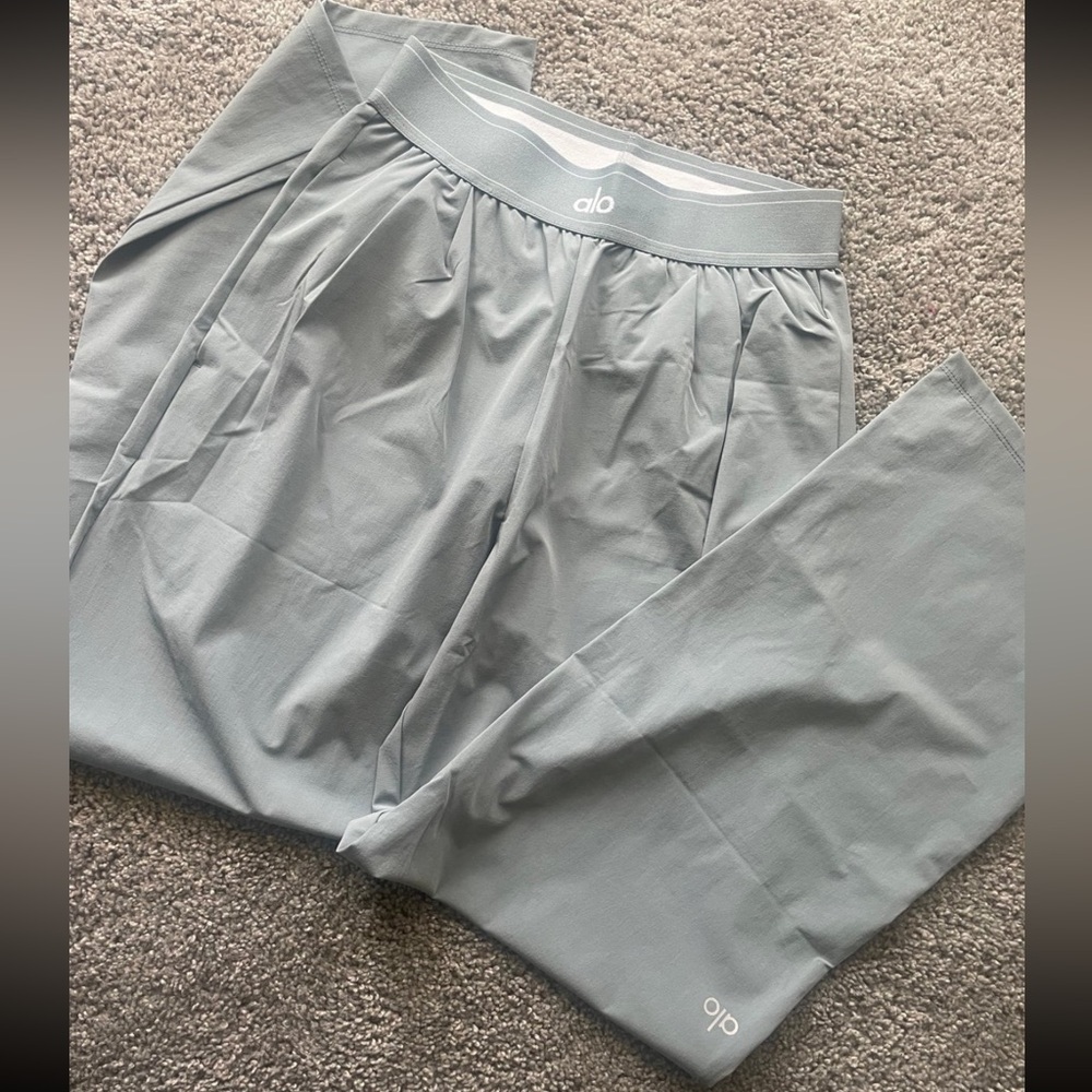 Alo Suit Up Trouser size S - Regular length - Steel Gray Color